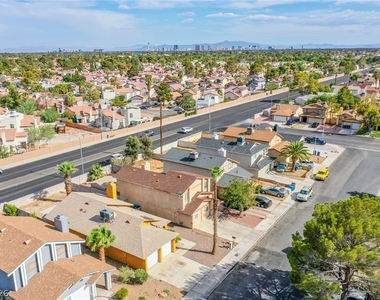 3821 Summer Breeze Circle - Photo Thumbnail 23
