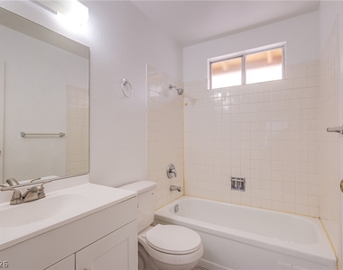 3821 Summer Breeze Circle - Photo Thumbnail 19