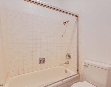 3821 Summer Breeze Circle - Photo Thumbnail 18