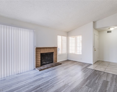 3821 Summer Breeze Circle - Photo Thumbnail 12