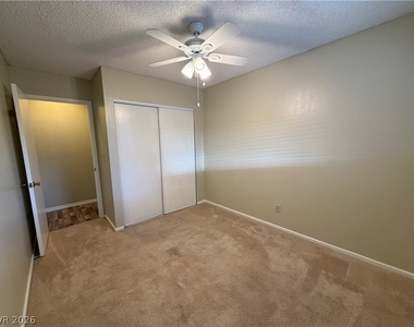 1321 Elsa Way - Photo Thumbnail 18