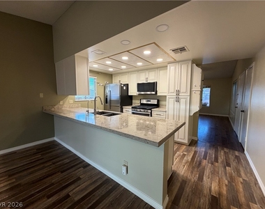 1321 Elsa Way - Photo Thumbnail 8
