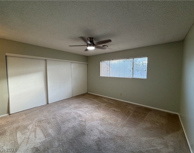 1321 Elsa Way - Photo Thumbnail 27