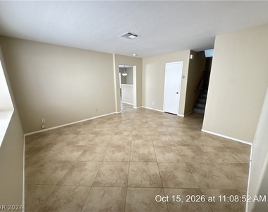 9404 Kayla Court - Photo Thumbnail 1