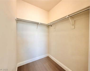 8936 Snowtrack Avenue - Photo Thumbnail 42