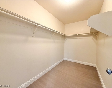 8936 Snowtrack Avenue - Photo Thumbnail 22