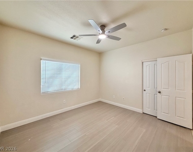 8936 Snowtrack Avenue - Photo Thumbnail 16