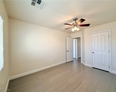 8936 Snowtrack Avenue - Photo Thumbnail 41