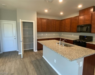 2674 Frabiele Street - Photo Thumbnail 16