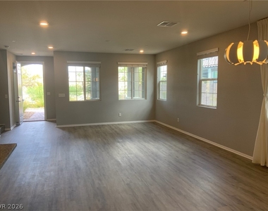 2674 Frabiele Street - Photo Thumbnail 9