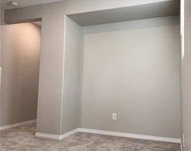 3640 Mirandela Lane - Photo Thumbnail 23