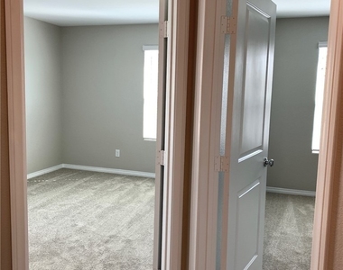 3640 Mirandela Lane - Photo Thumbnail 38