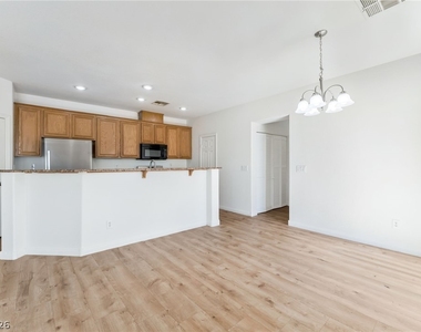 6176 Calm Breeze Avenue - Photo Thumbnail 8