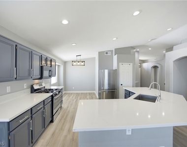 1421 Morning Crescent Street - Photo Thumbnail 15