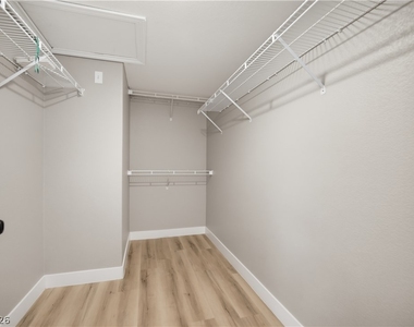 1421 Morning Crescent Street - Photo Thumbnail 31