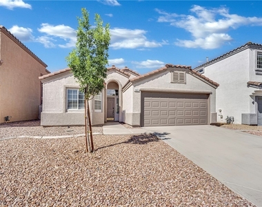 1421 Morning Crescent Street - Photo Thumbnail 3