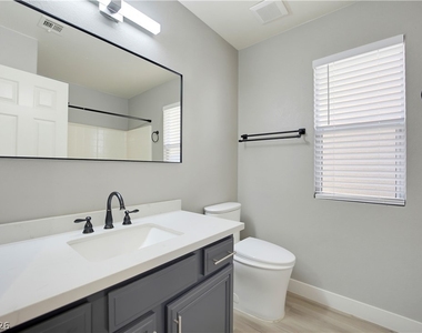 1421 Morning Crescent Street - Photo Thumbnail 8