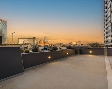 4525 Dean Martin Drive - Photo Thumbnail 36