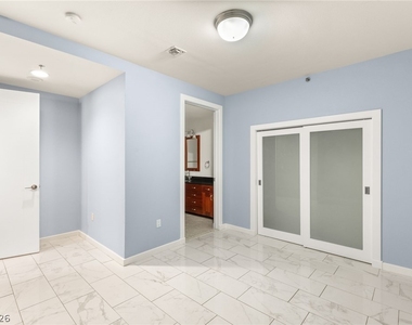 4525 Dean Martin Drive - Photo Thumbnail 30