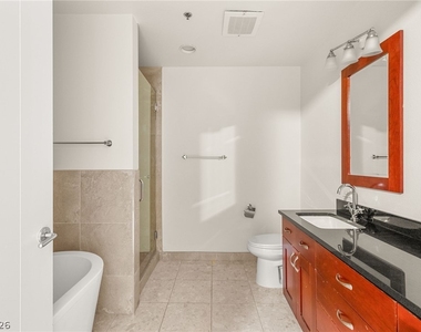 4525 Dean Martin Drive - Photo Thumbnail 32