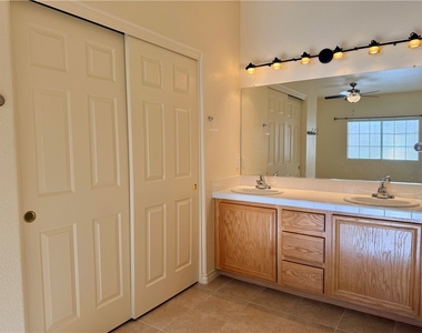 108 Topsail Drive - Photo Thumbnail 3