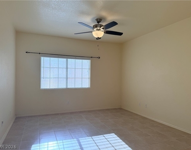 108 Topsail Drive - Photo Thumbnail 2