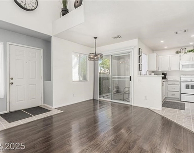 8004 Divine Drive - Photo Thumbnail 5