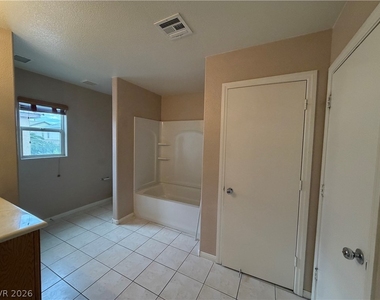 308 Snow Dome Avenue - Photo Thumbnail 12