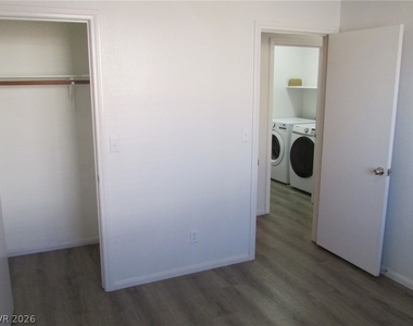 10046 Lemon Valley Avenue - Photo Thumbnail 12