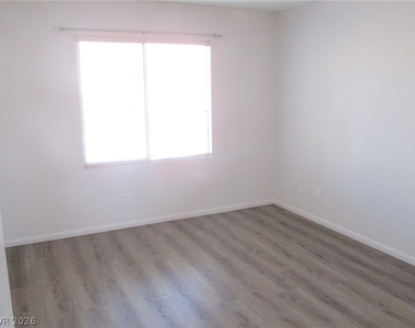 10046 Lemon Valley Avenue - Photo Thumbnail 34