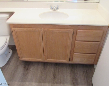 10046 Lemon Valley Avenue - Photo Thumbnail 13