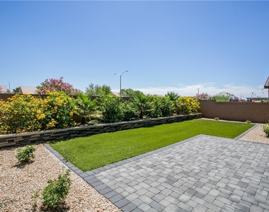 7924 Romulan Street - Photo Thumbnail 27