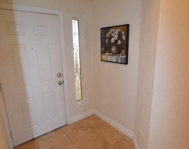 270 E Flamingo Road - Photo Thumbnail 3