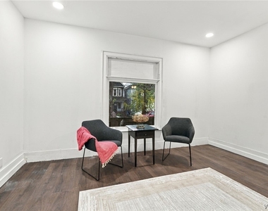 361 Marilla St (lower) - Photo Thumbnail 2