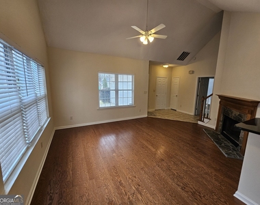 551 N Fairfield Drive - Photo Thumbnail 6