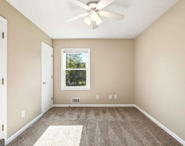 2938 Dover Drive - Photo Thumbnail 11