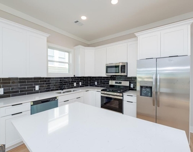 171 Farrington Avenue Se - Photo Thumbnail 9