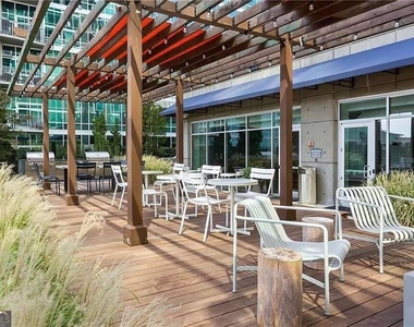 923 Peachtree Street Ne - Photo Thumbnail 17