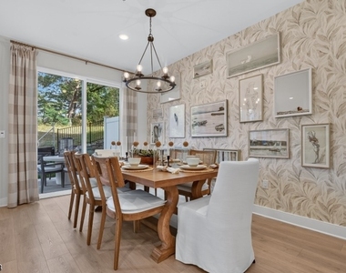 12 Court Ln - Photo Thumbnail 5