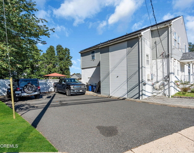 128 Cliffwood Avenue - Photo Thumbnail 4