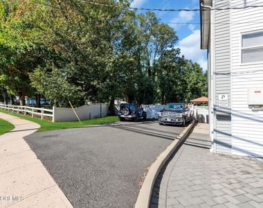 128 Cliffwood Avenue - Photo Thumbnail 5