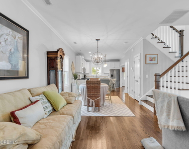 1902 Snyder Avenue - Photo Thumbnail 3