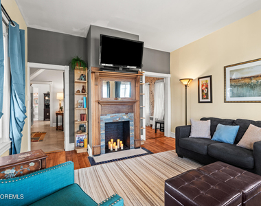 49 Franklin Avenue - Photo Thumbnail 9