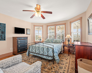 49 Franklin Avenue - Photo Thumbnail 31