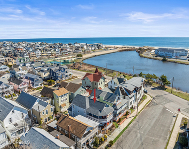 49 Franklin Avenue - Photo Thumbnail 56