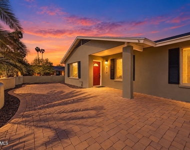 4616 E Voltaire Avenue - Photo Thumbnail 4