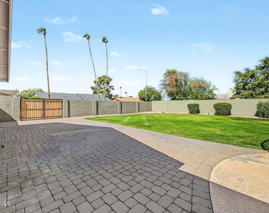 4616 E Voltaire Avenue - Photo Thumbnail 38