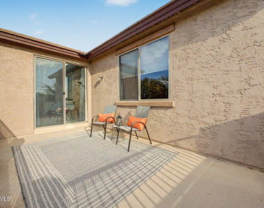 1076 E Euclid Avenue - Photo Thumbnail 41