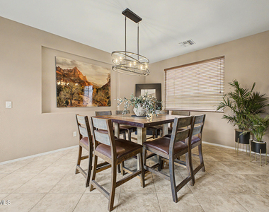 1076 E Euclid Avenue - Photo Thumbnail 9