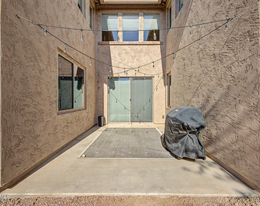 1076 E Euclid Avenue - Photo Thumbnail 45